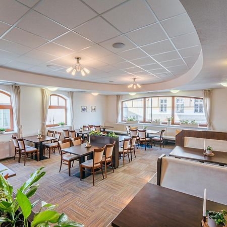 Hotel Artaban Zirovnice Bagian luar foto