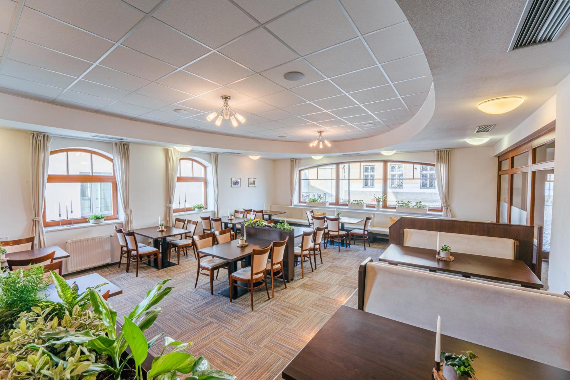 Hotel Artaban Zirovnice Bagian luar foto